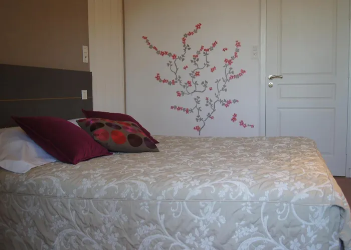 Hotel L\'Oree Du Bois